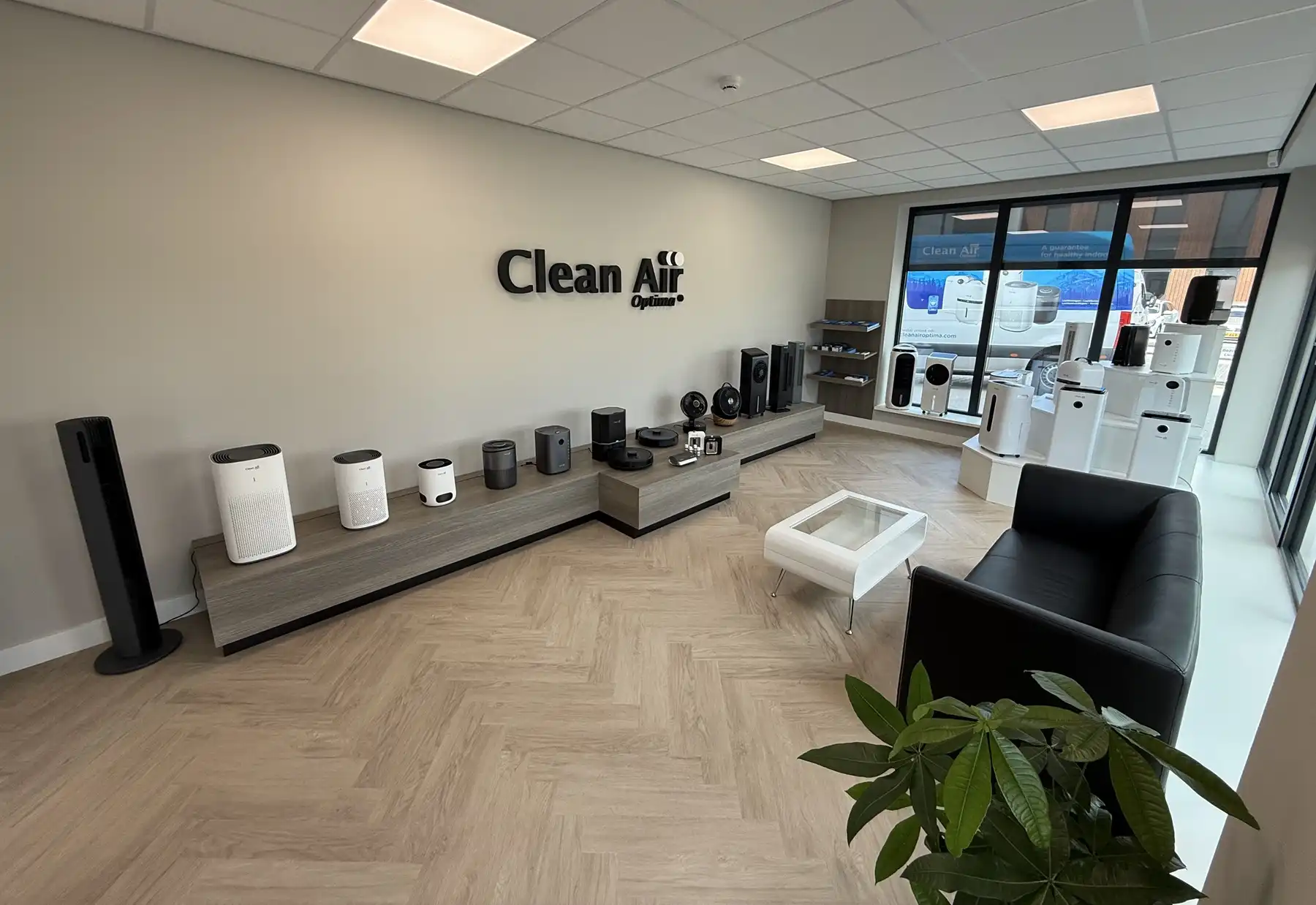 Showroom Clean Air Optima
